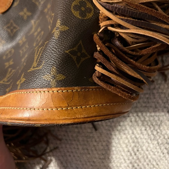 LV Revamped Bag - Picture 8 of 9